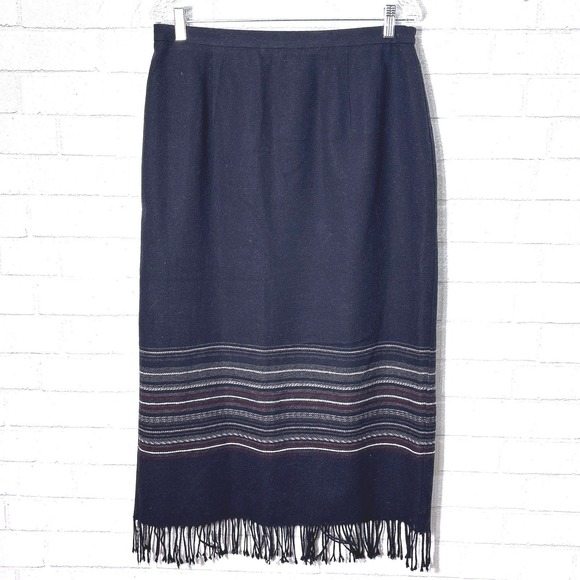 Briggs New York Dresses & Skirts - Vtg Briggs Navy Wool Blend Skirt 14 Fringe Lagenlook‎ Western Minimalist Classic